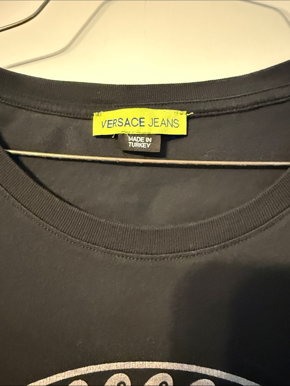 Versace Jeans Collection Black T-Shirt with Silver Medallion Logo size XL - Picture 2 of 4